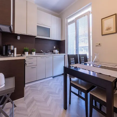 דירה By The Sea 2bdrm *